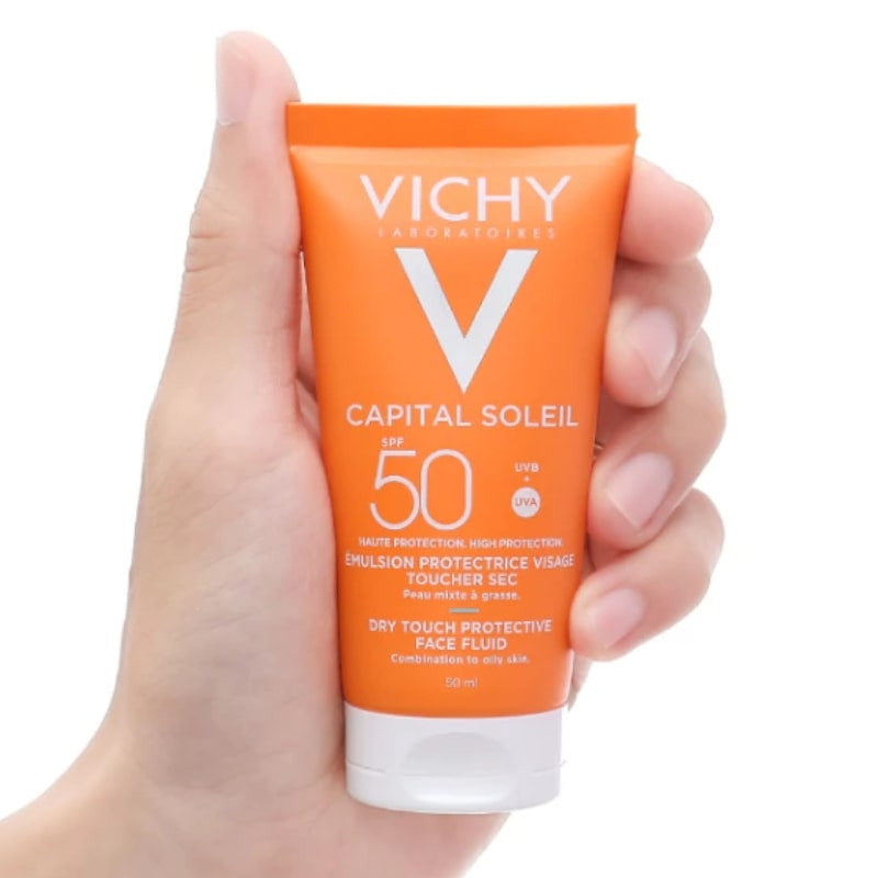 VICHY Émulsion Protectrice Visage "Capital Soleil Toucher Sec Invisible SPF50" 50 ml