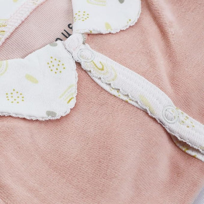 Kit Naissance bébé - 6 Pièces (Pyjama, Body, Bonnet, Moufles, Chaussons et Pochon de Rangement) Cadeau Bébé Fille - Certifié OKEO-TEX - Motif Arc en Ciel - Rose